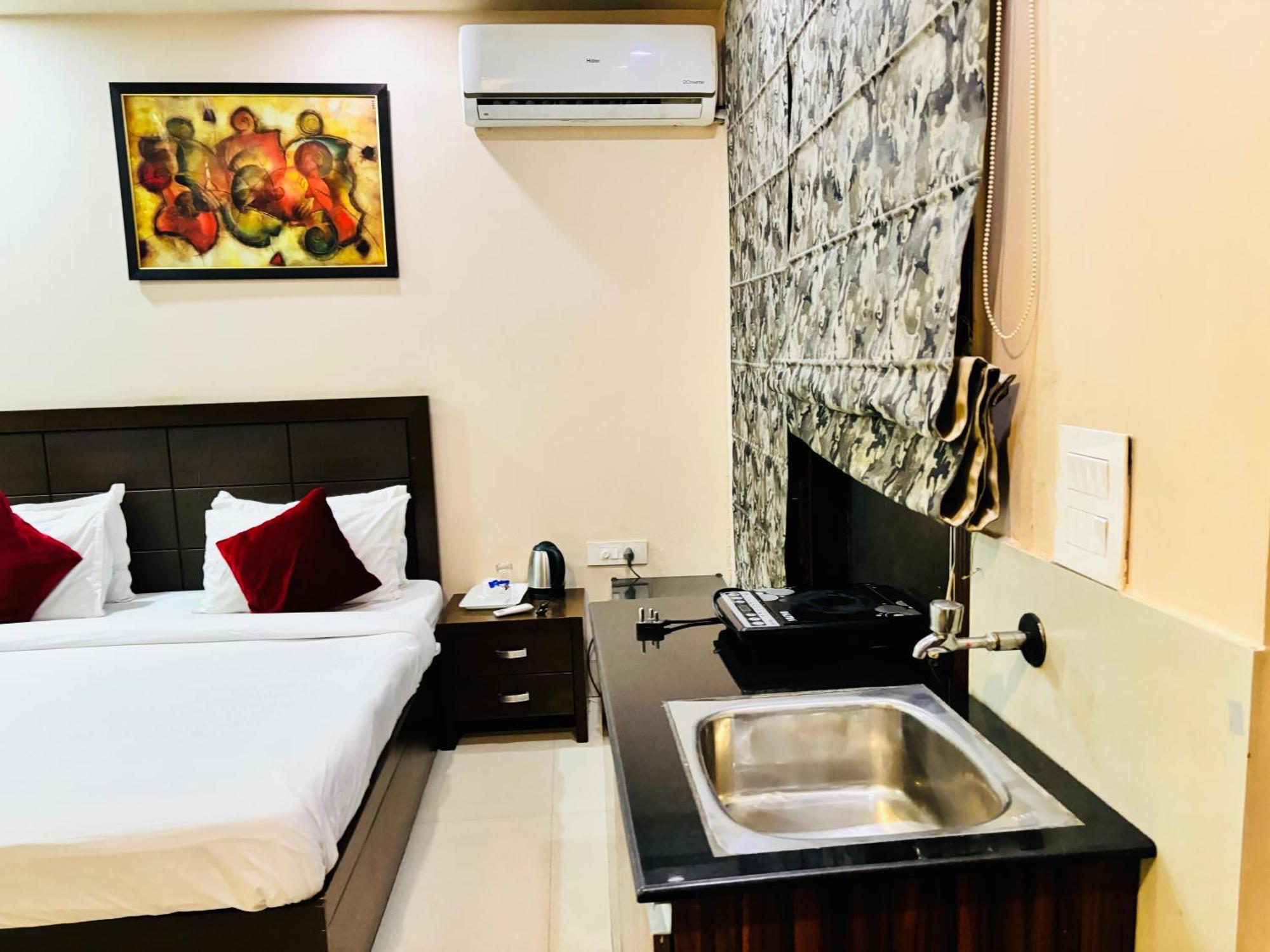 Hotel Hc Grand 3*