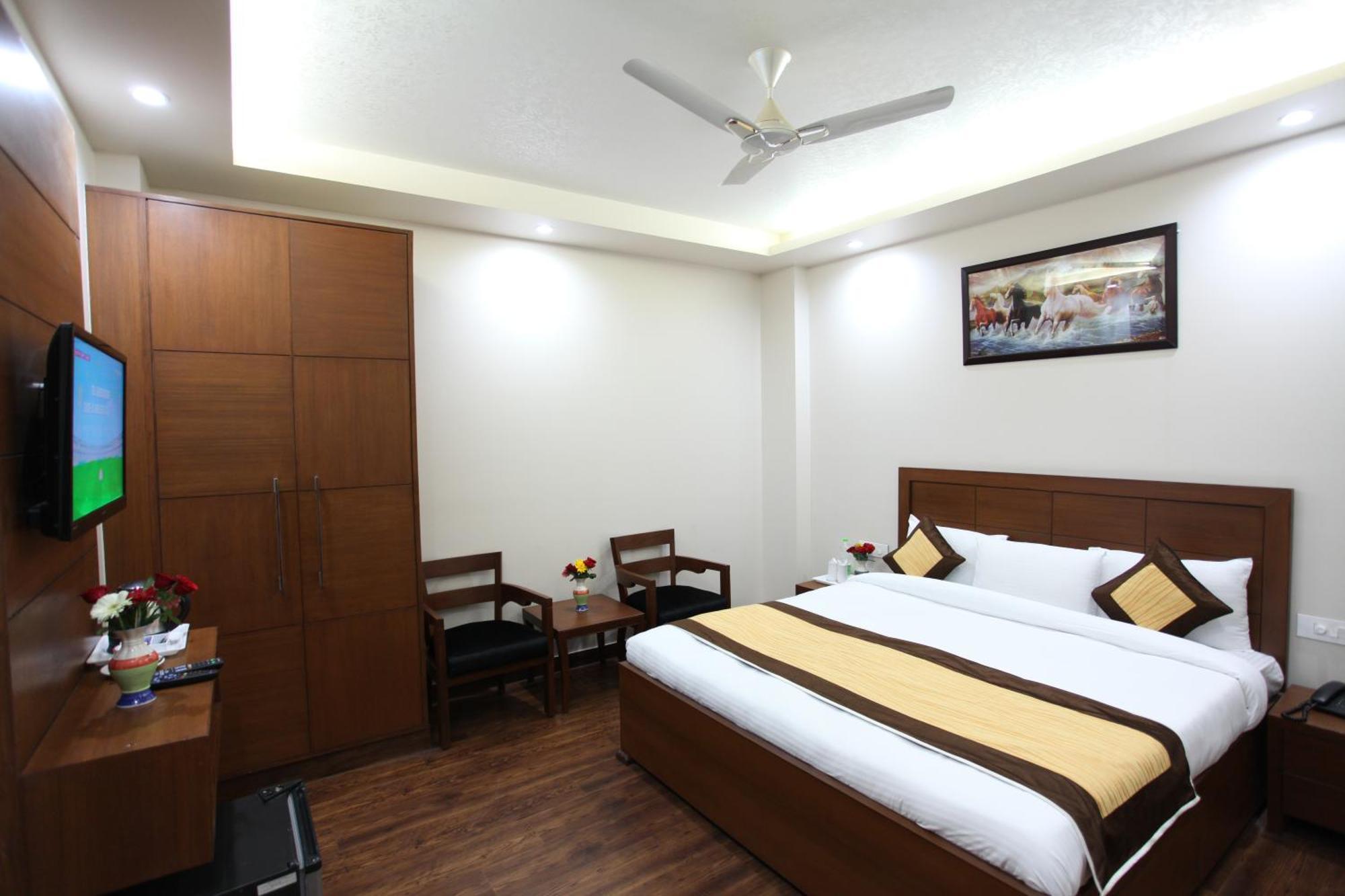 Hc Grand Hotel 3*
