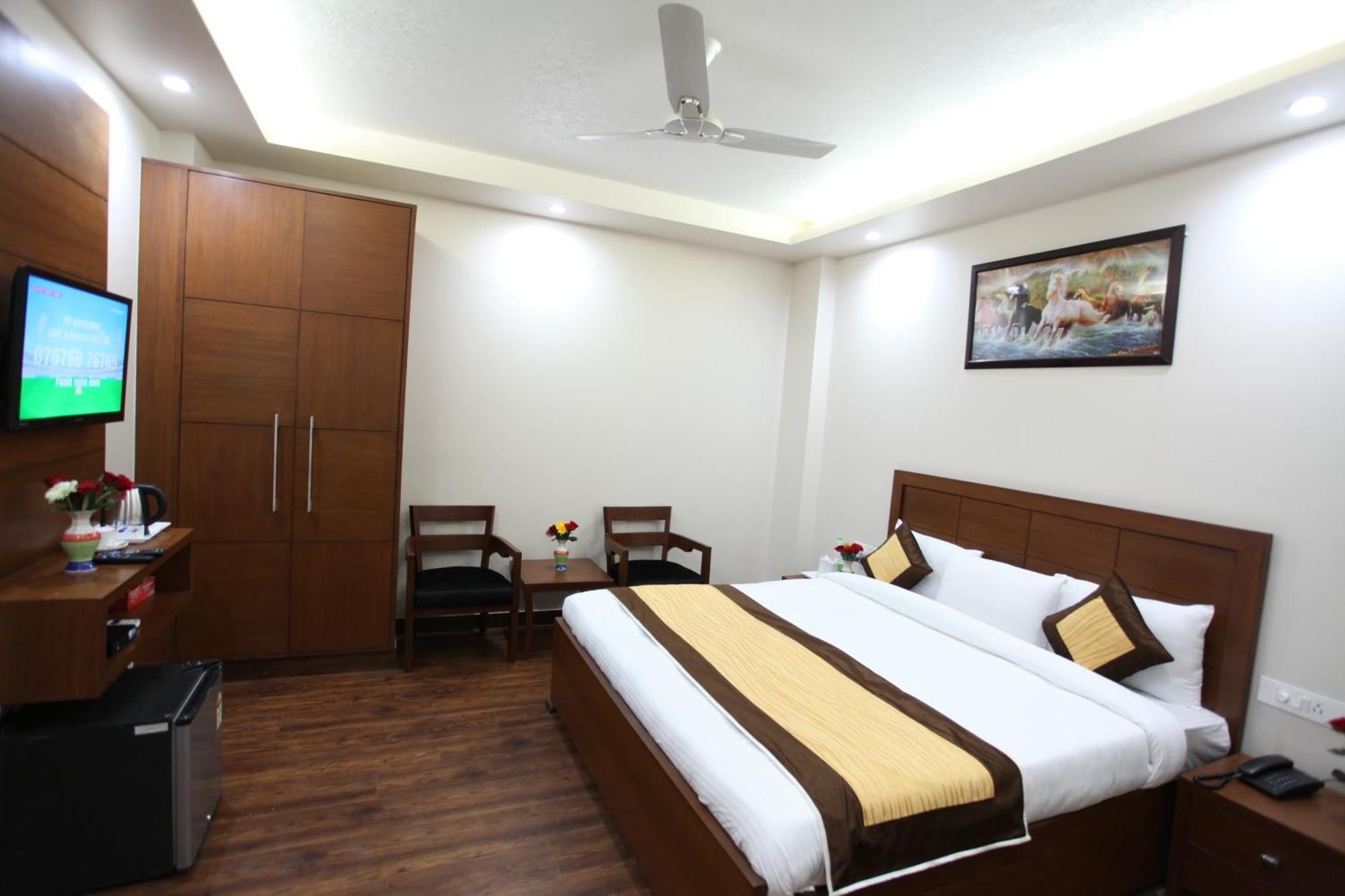 Hotel Hc Grand 3*